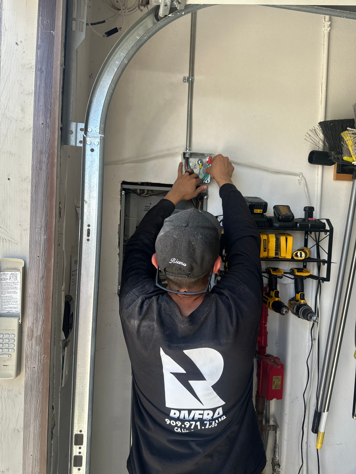 Residential sub-panel wiring in garage